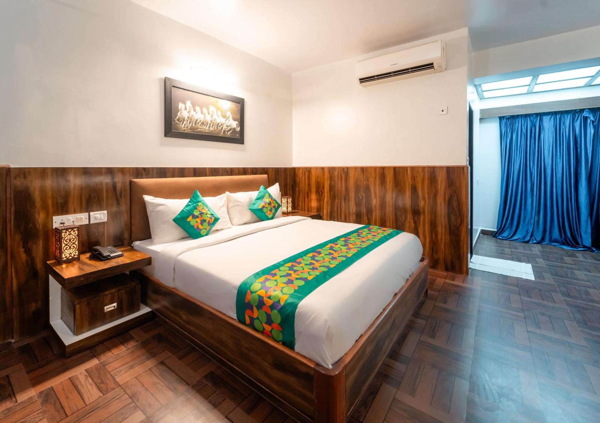 Treebo Kristal Sands Hotel 3*