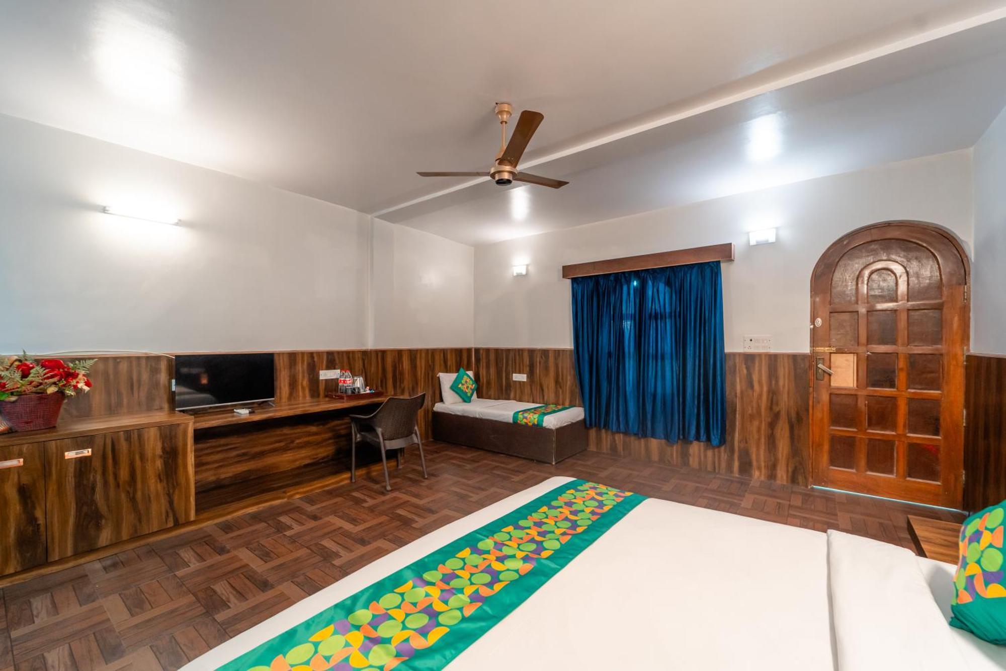 Treebo Kristal Sands 3*