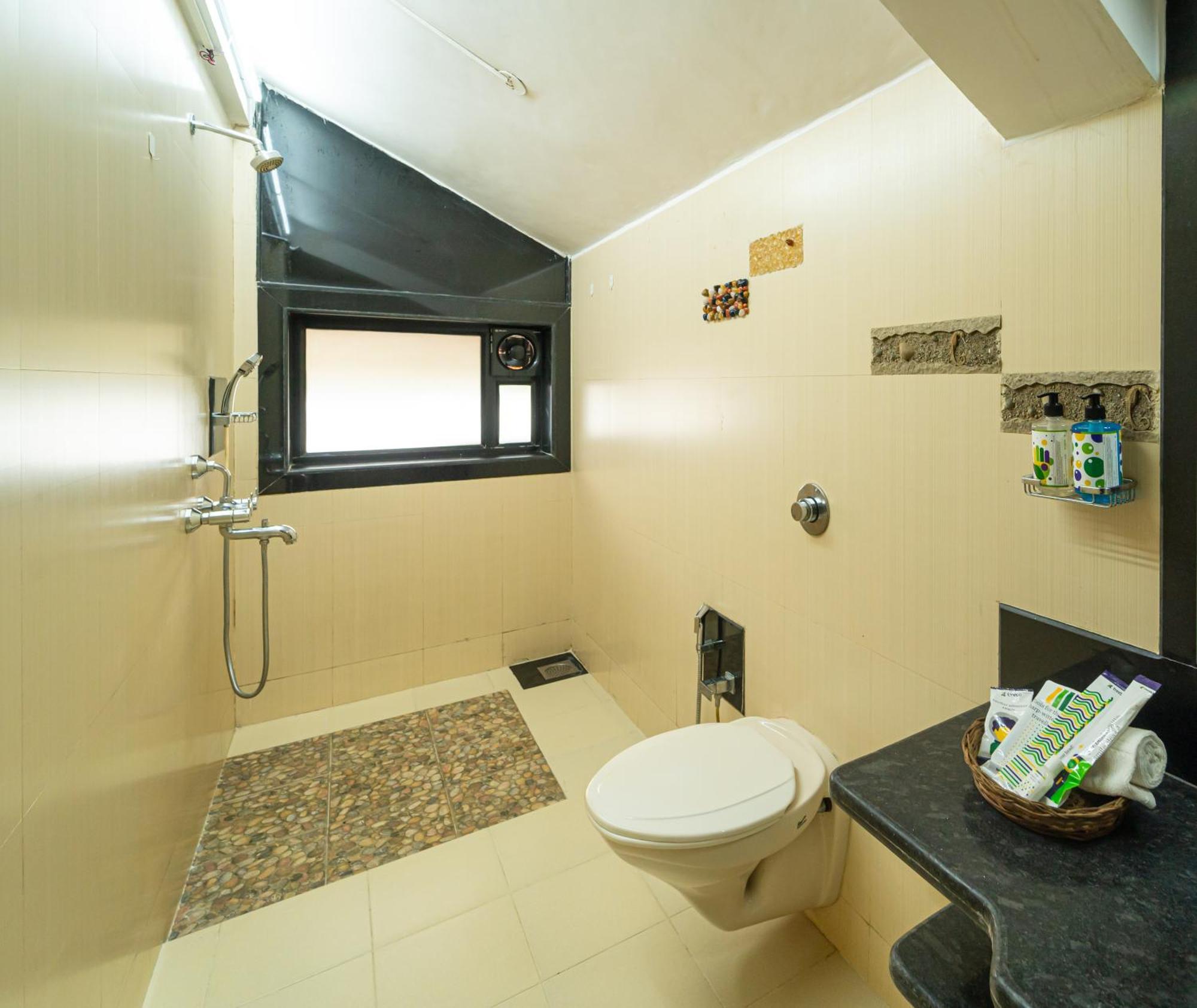 Hotel Treebo Kristal Sands